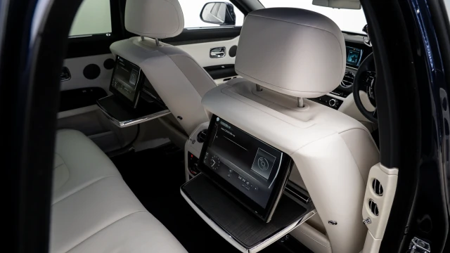 Rolls-Royce Ghost Image 8