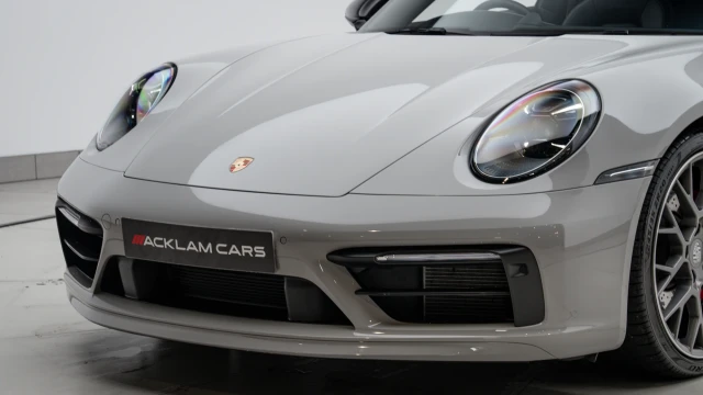 Porsche 911 Image 7