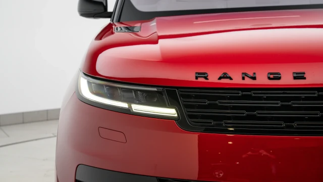 Land Rover Range Rover Sport Image 8