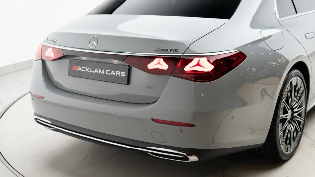Mercedes-Benz E Class Image 7