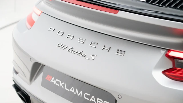 Porsche 911 Image 6