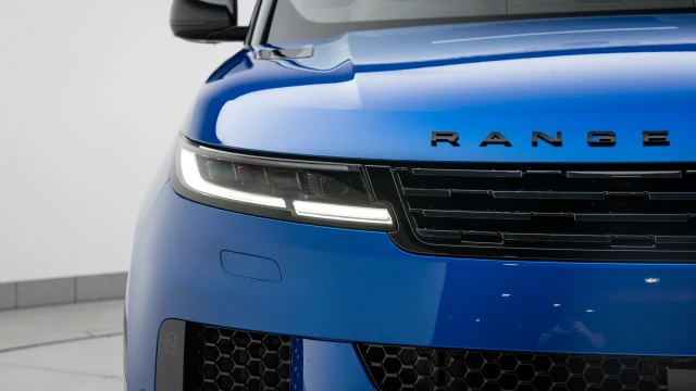 Land Rover Range Rover Sport Image 8
