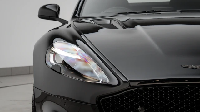 Aston Martin Rapide S Image 7