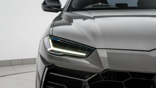 Lamborghini Urus Image 7