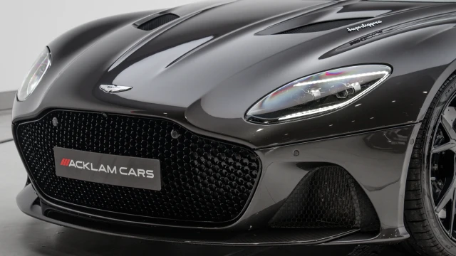 Aston Martin DBS Image 8
