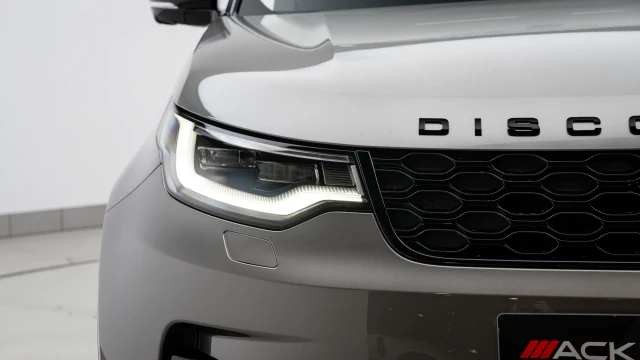 Land Rover Discovery Image 8