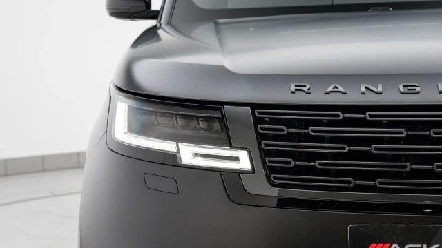 Land Rover Range Rover Image 8