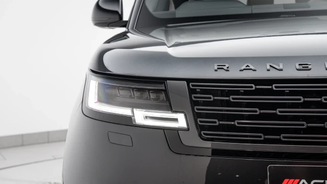 Land Rover Range Rover Image 8