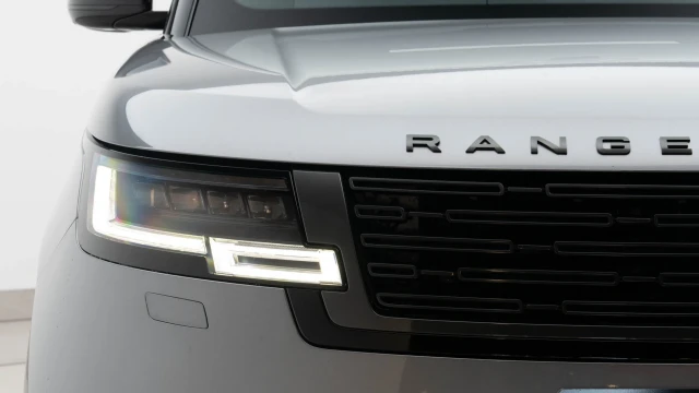 Land Rover Range Rover Image 4