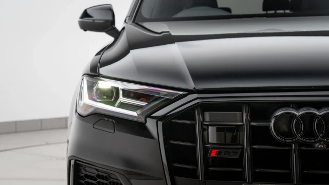 Audi SQ7 Image 7