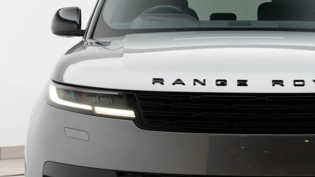 Land Rover Range Rover Sport Image 5