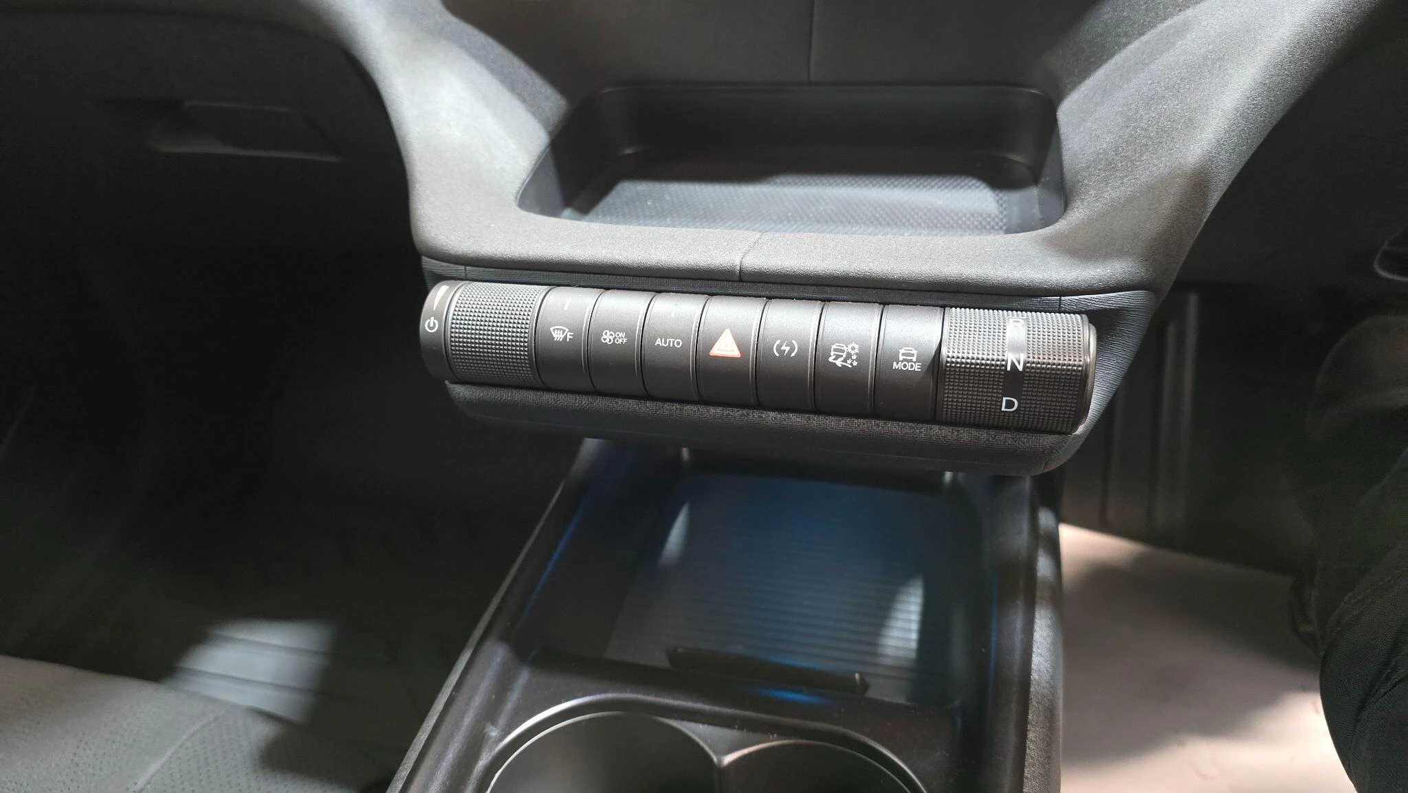 Vehicle image 26