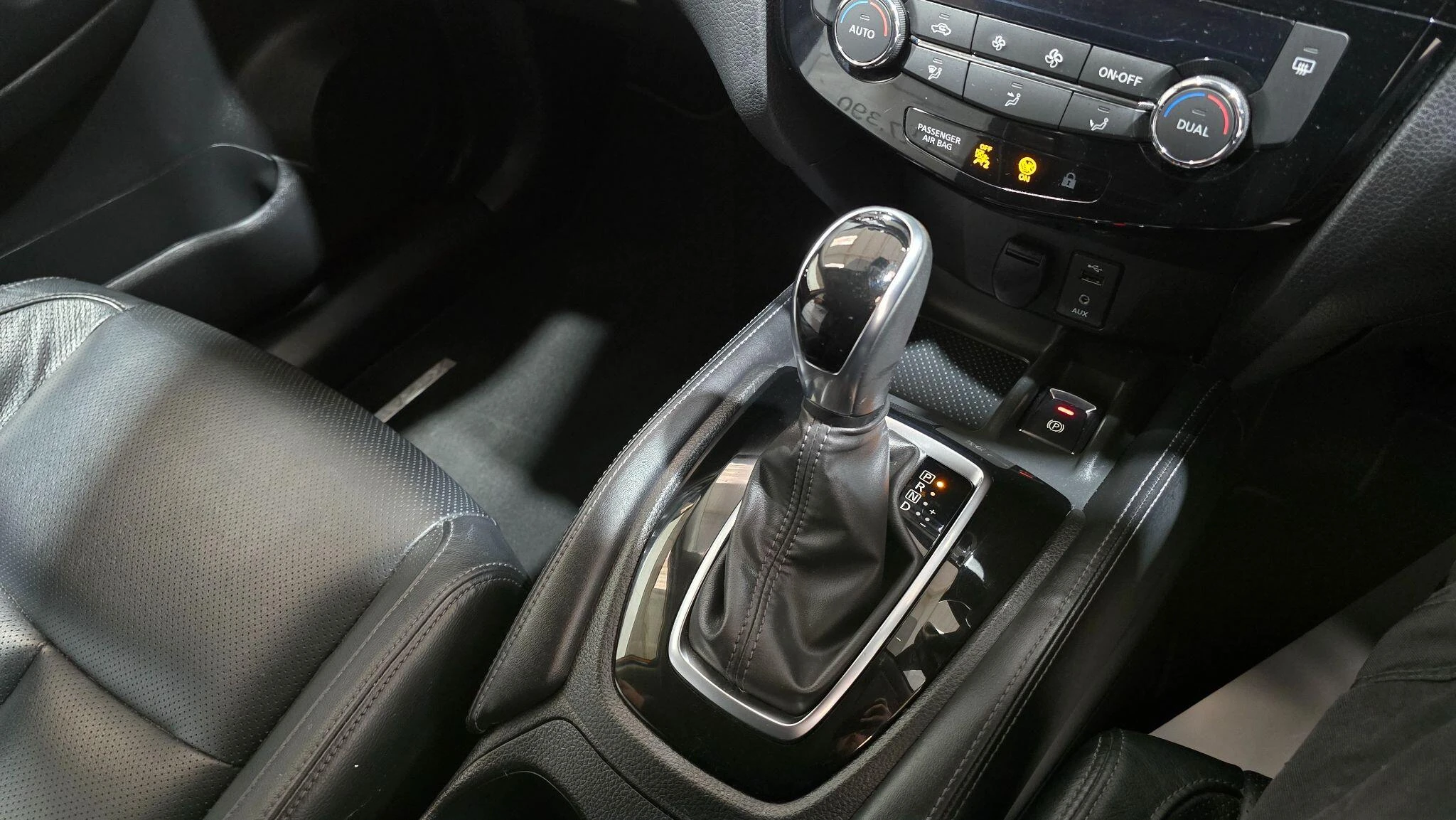 Vehicle image 36