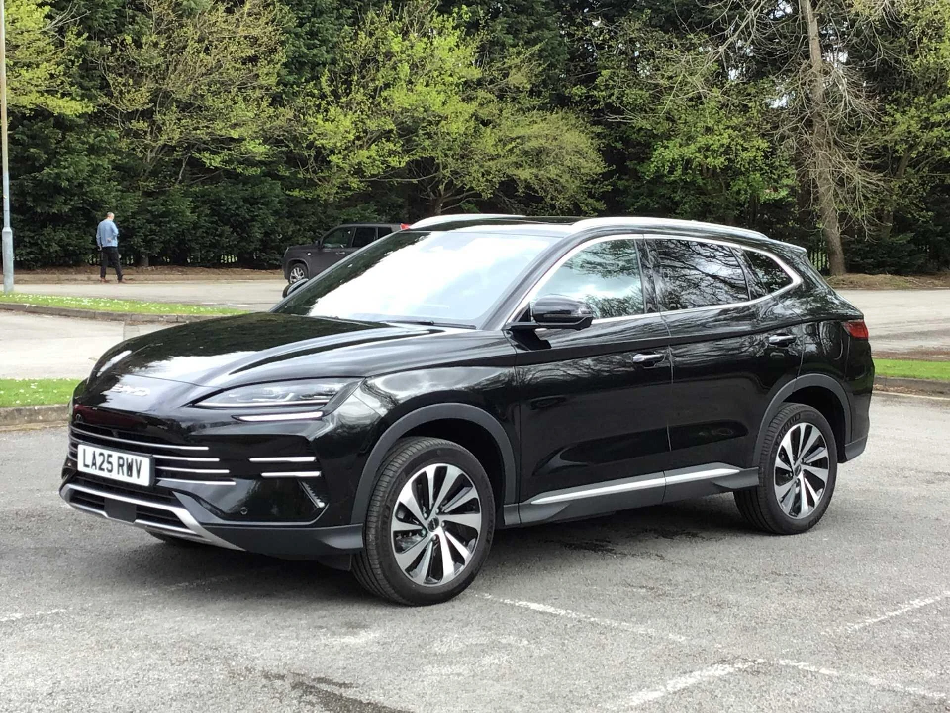 Vehicle image 5