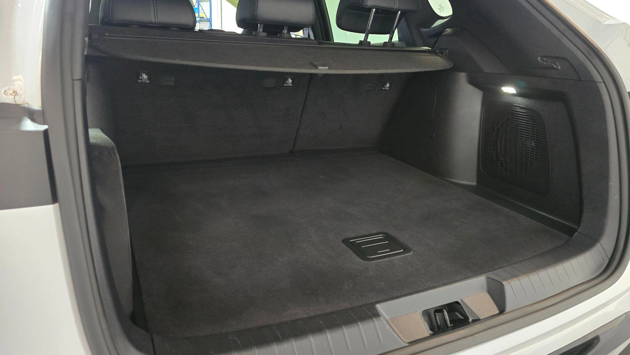 Vehicle image 40