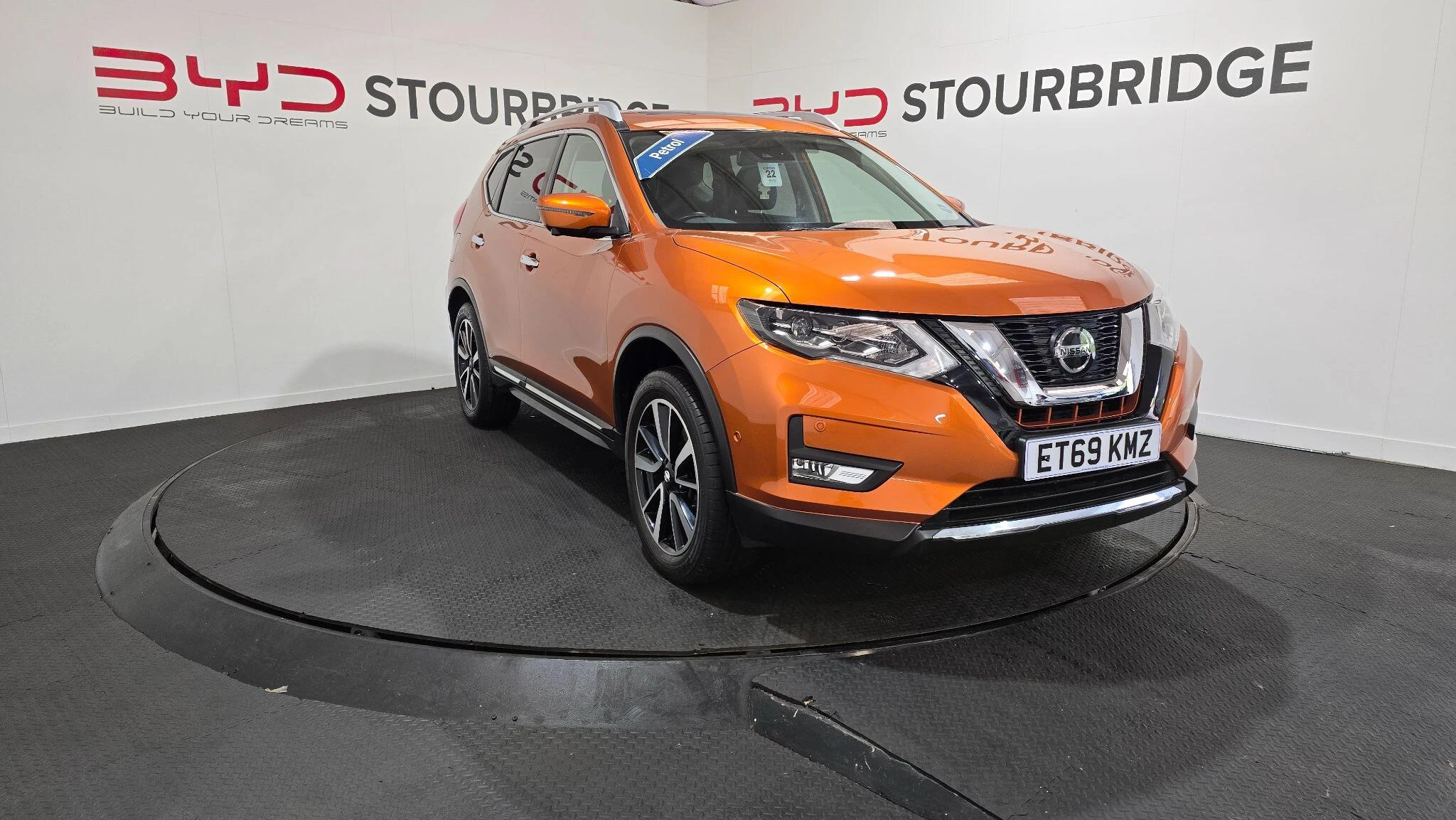 Vehicle image 18