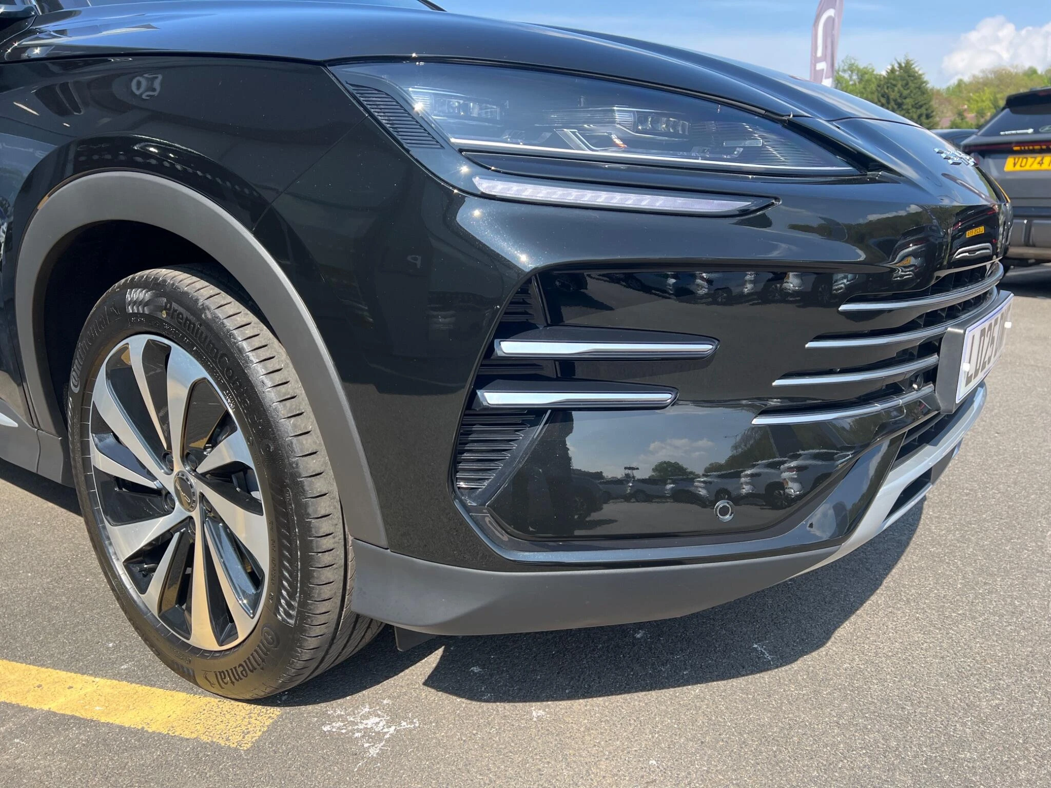 Vehicle image 48