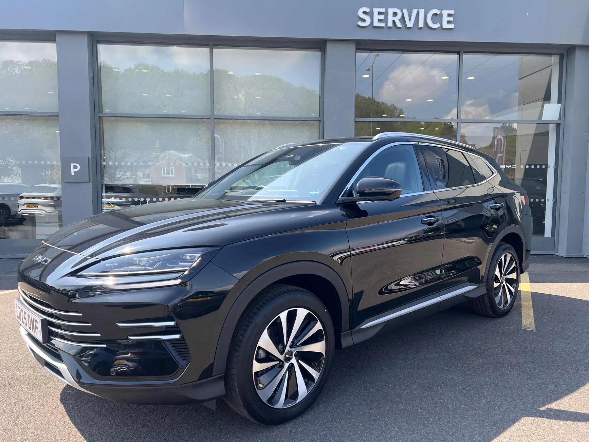 Vehicle image 3