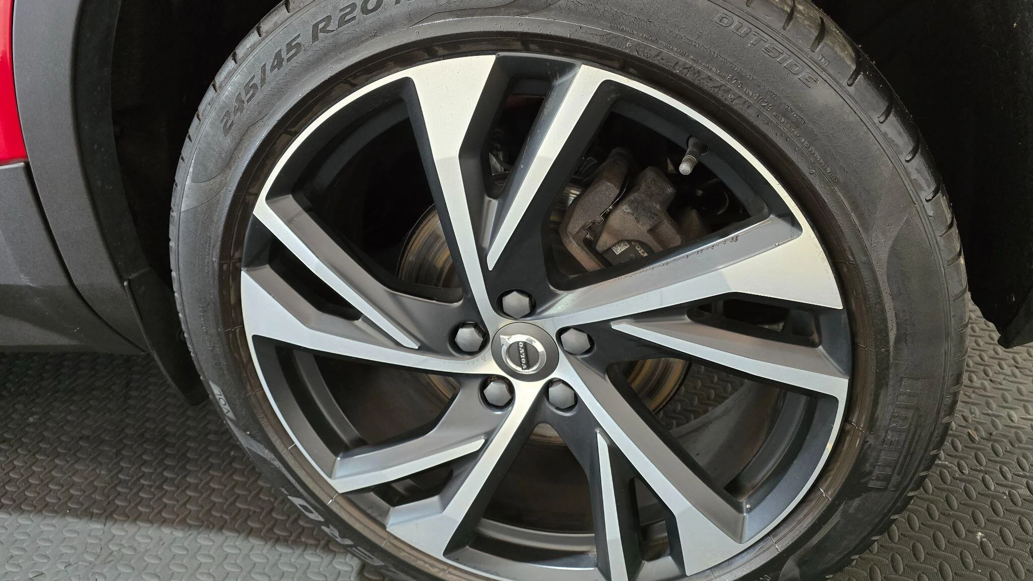 Vehicle image 36