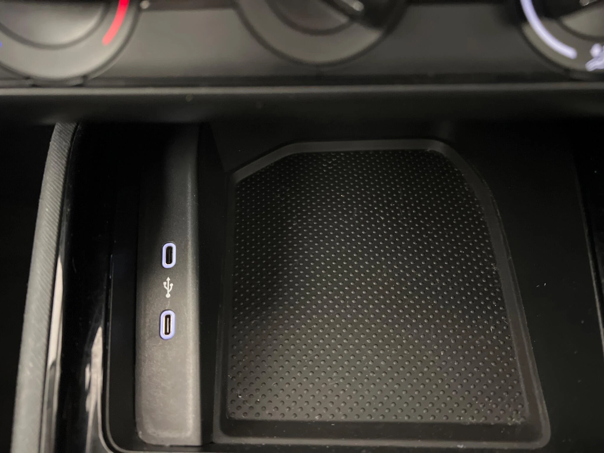 Vehicle image 48