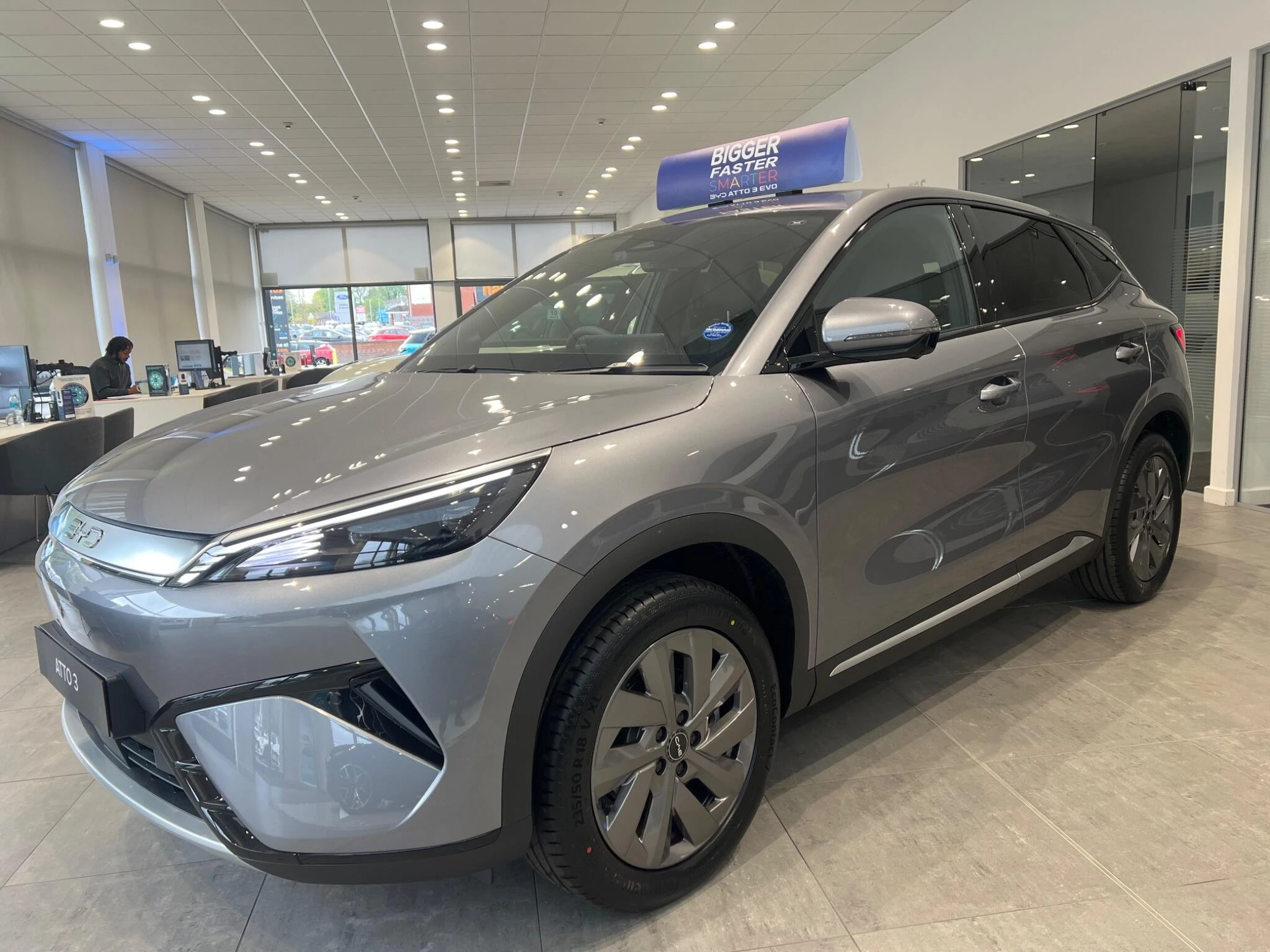 Vehicle image 13