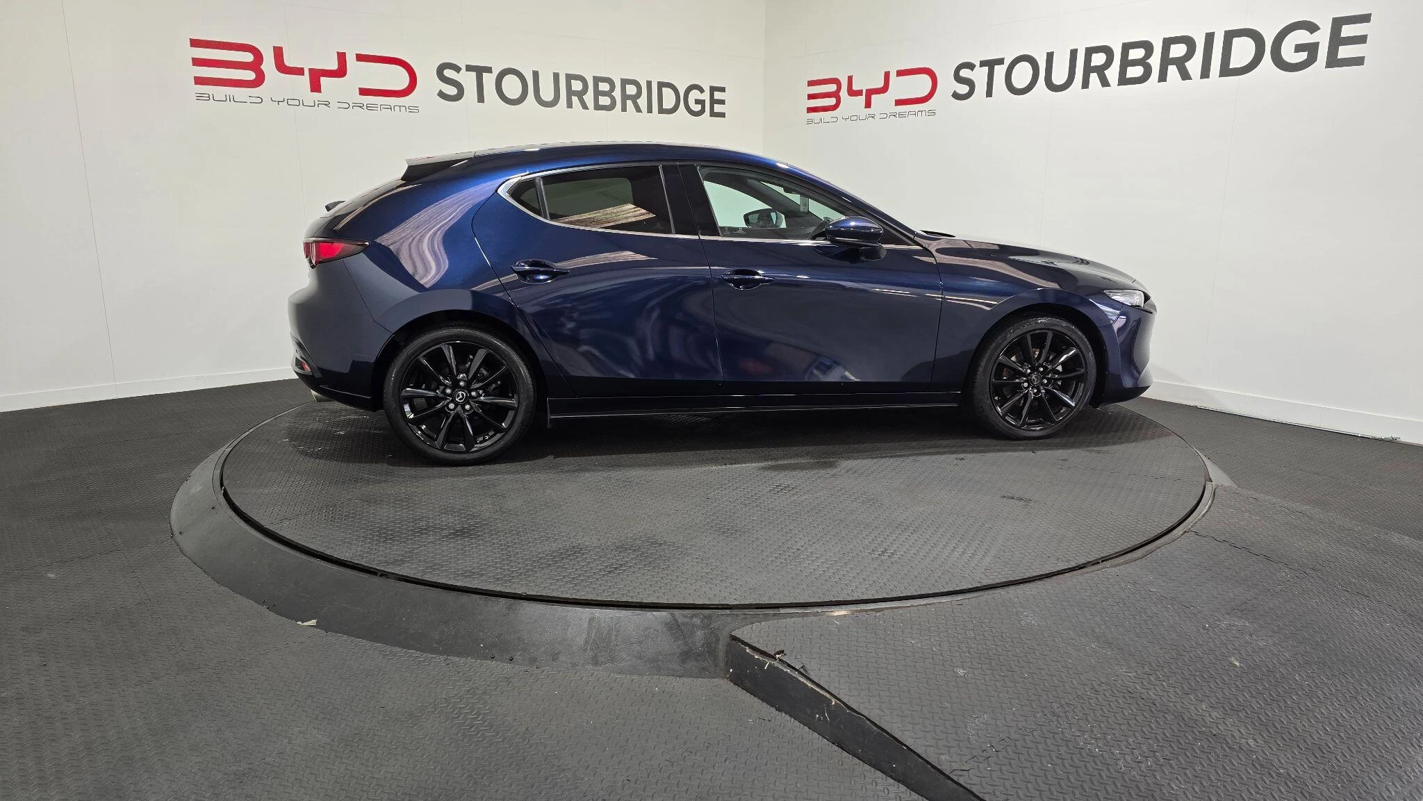Vehicle image 41