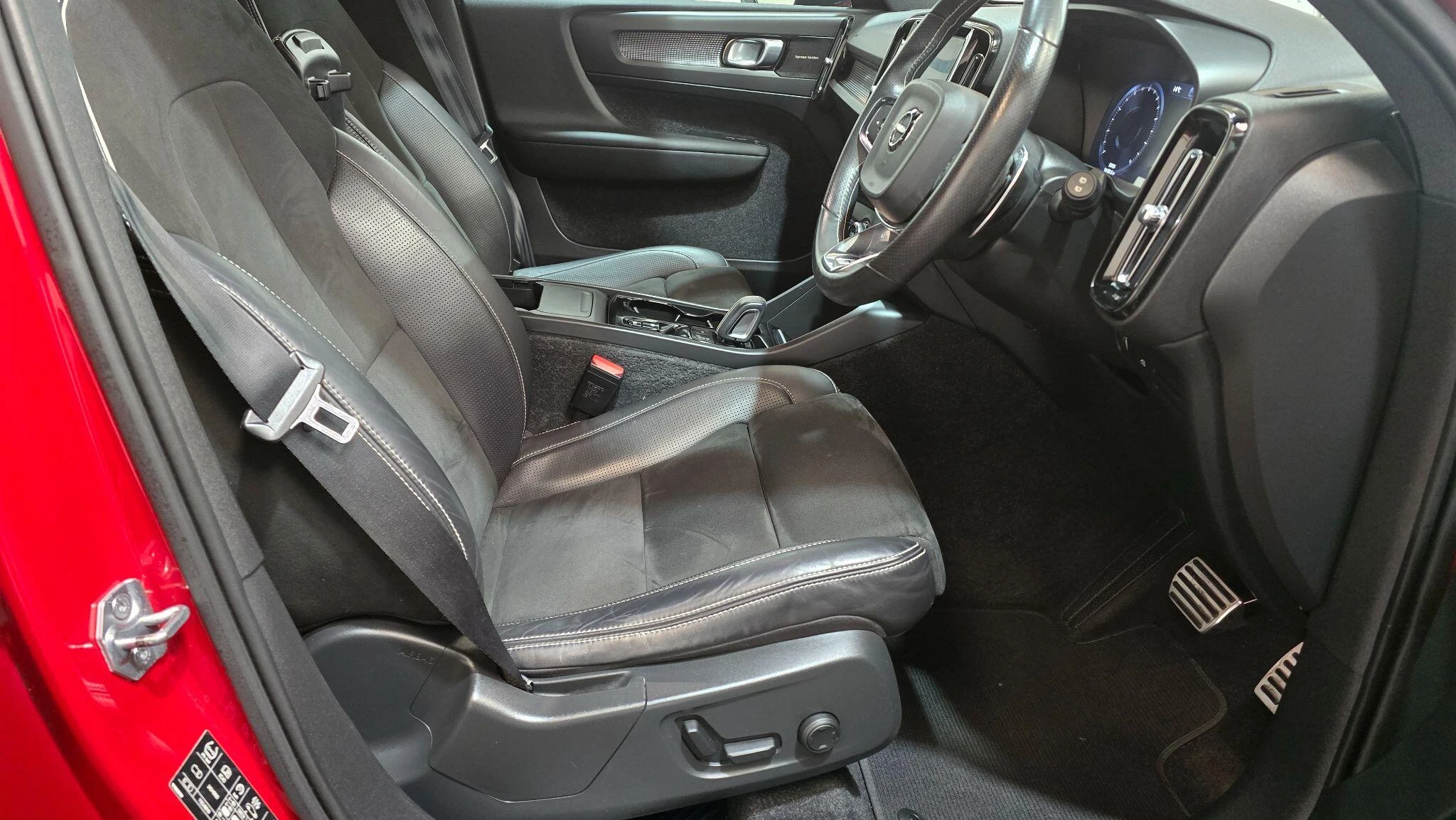 Vehicle image 20