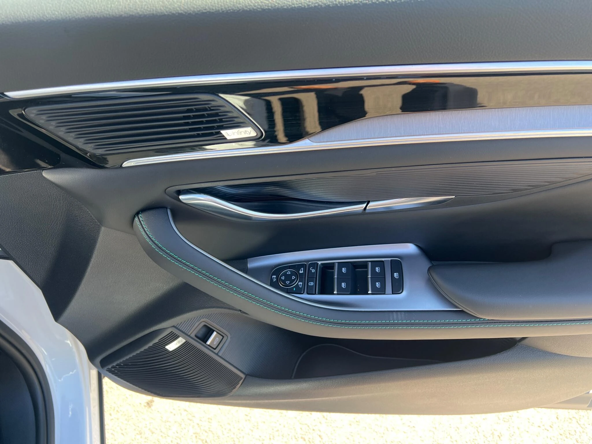 Vehicle image 39