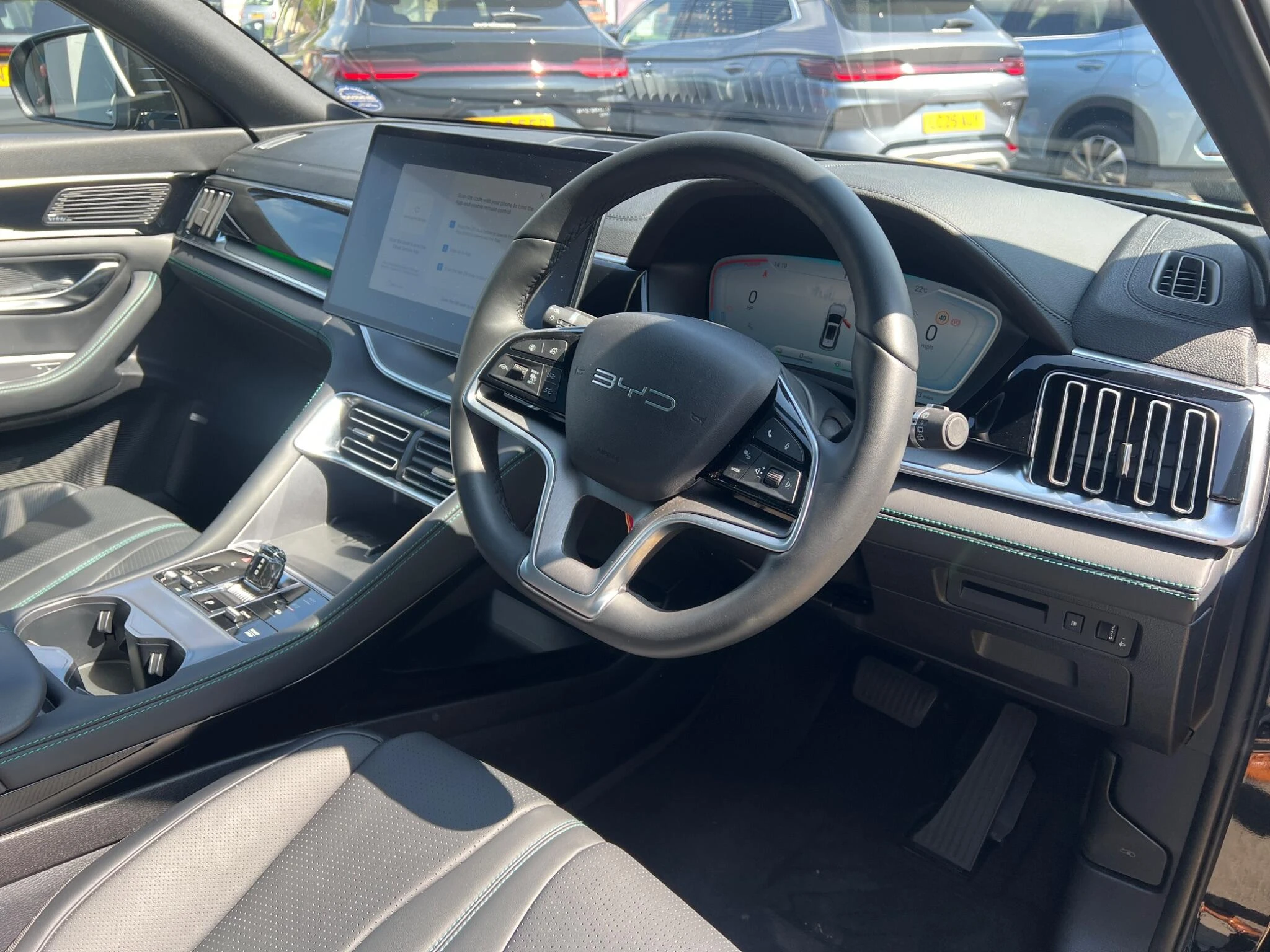 Vehicle image 19