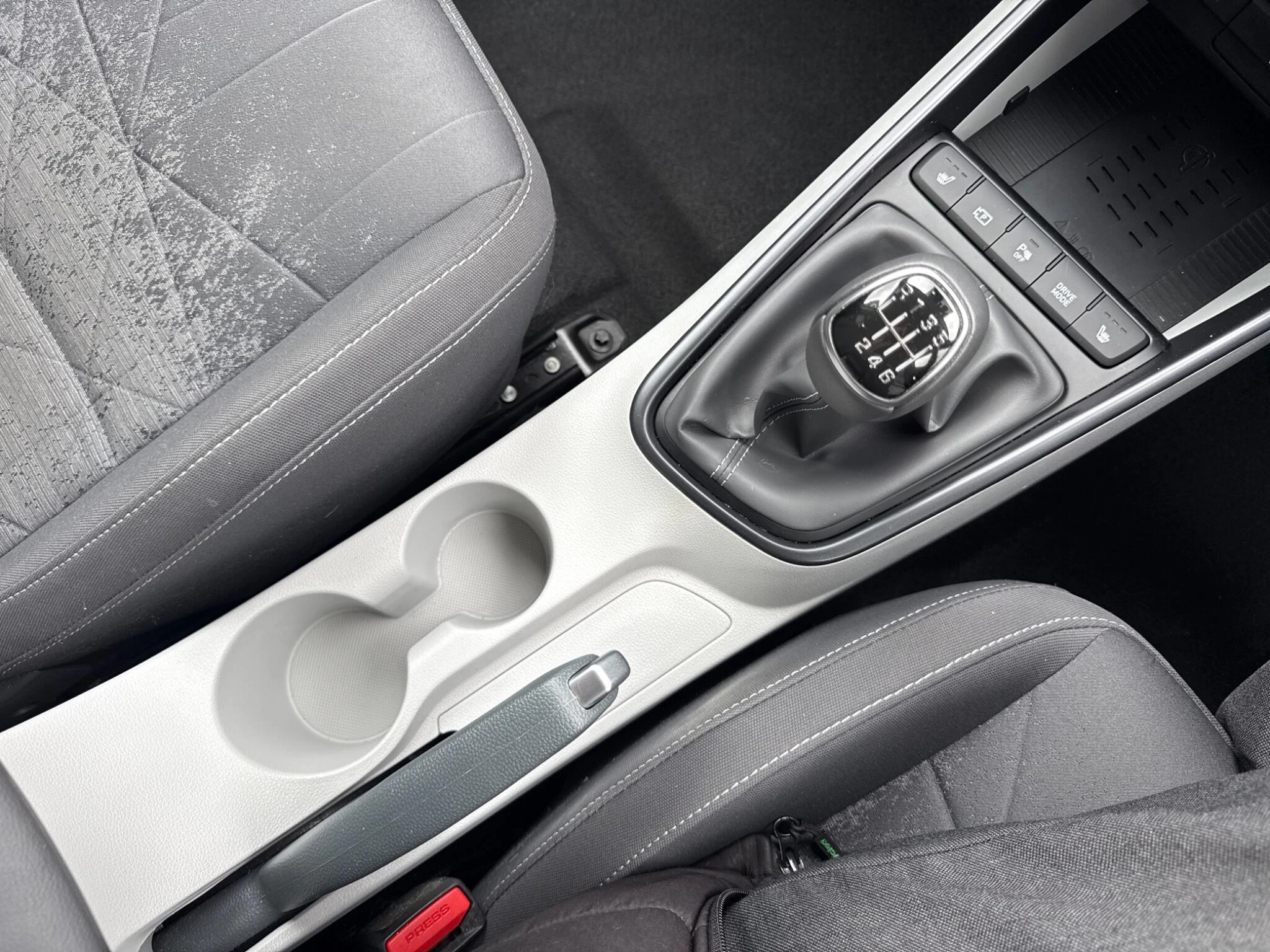 Vehicle image 26