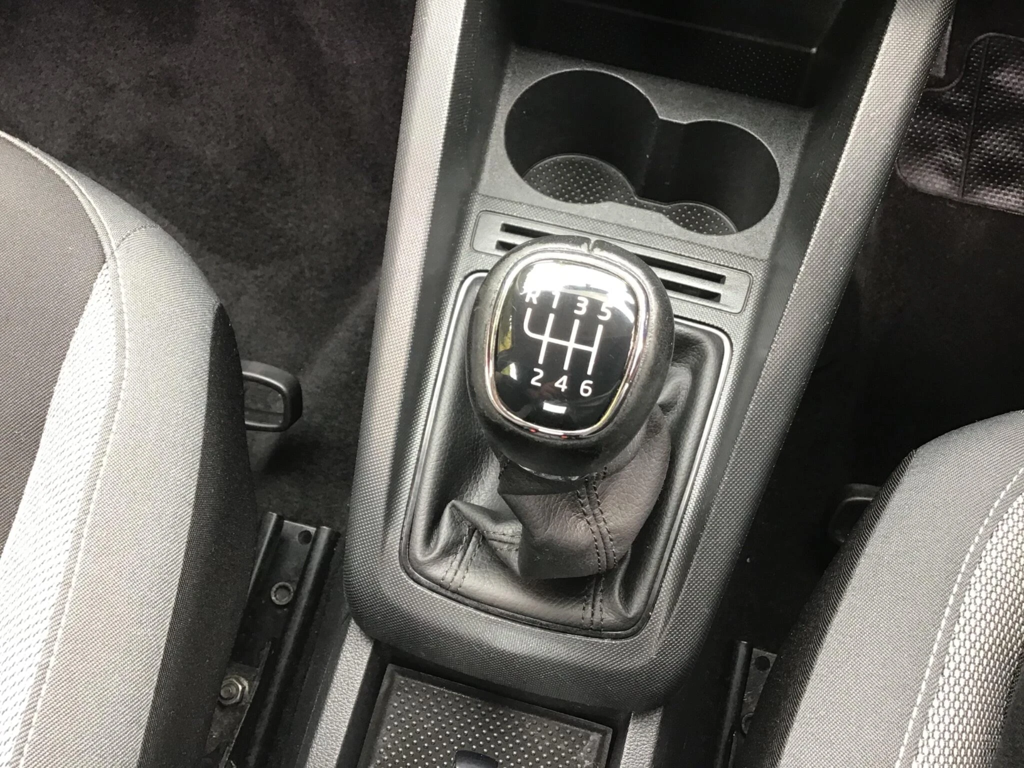 Vehicle image 29