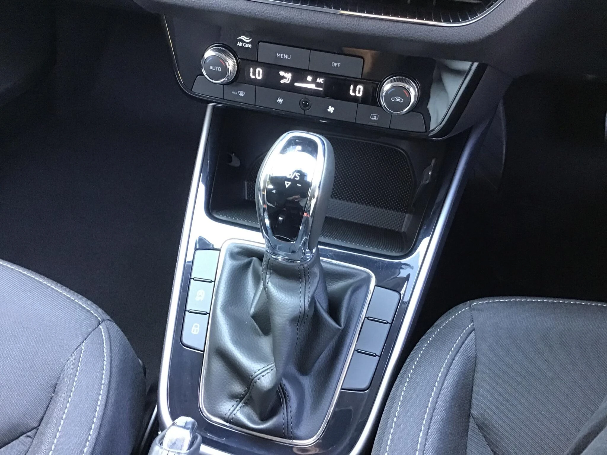 Vehicle image 40