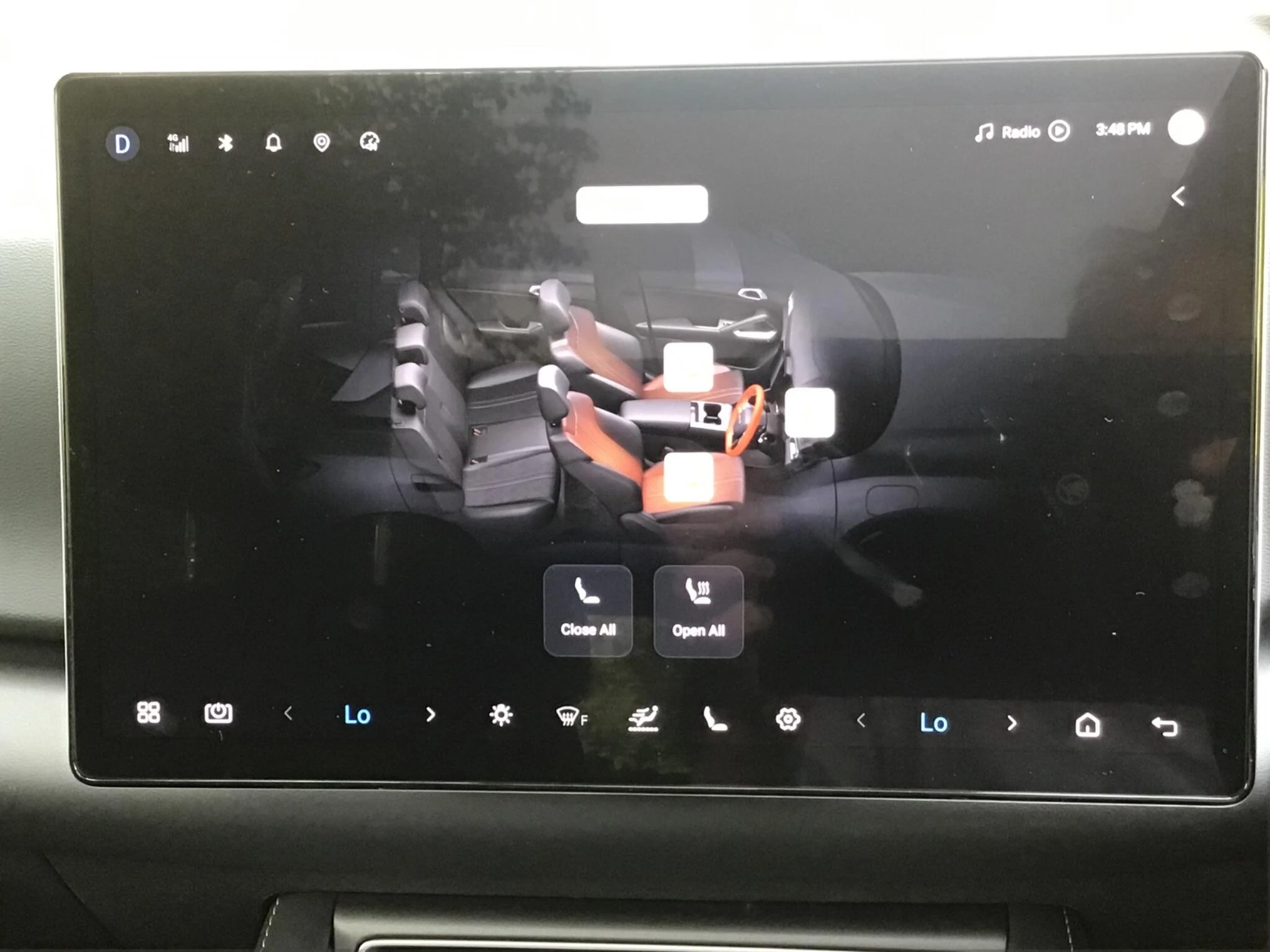 Vehicle image 32