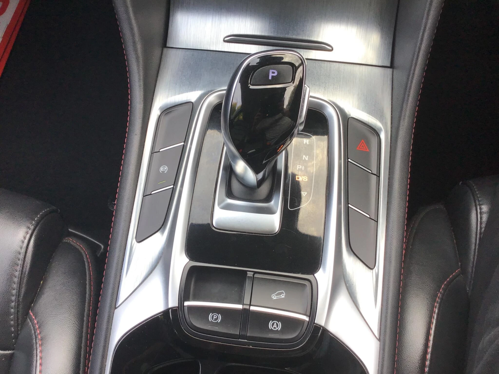Vehicle image 36