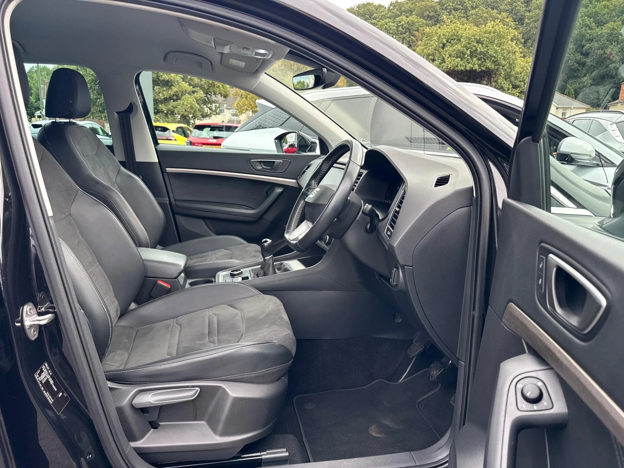 Vehicle image 21