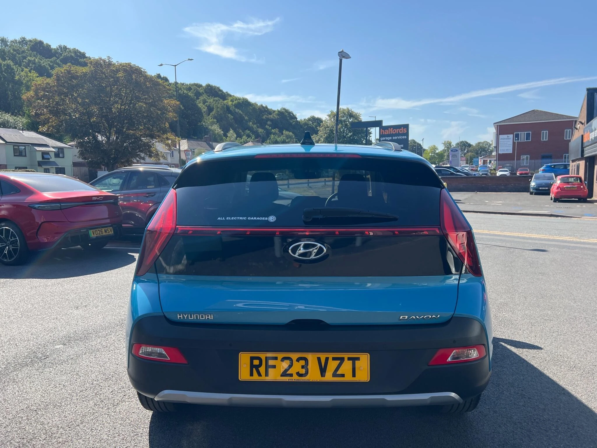 Vehicle image 10