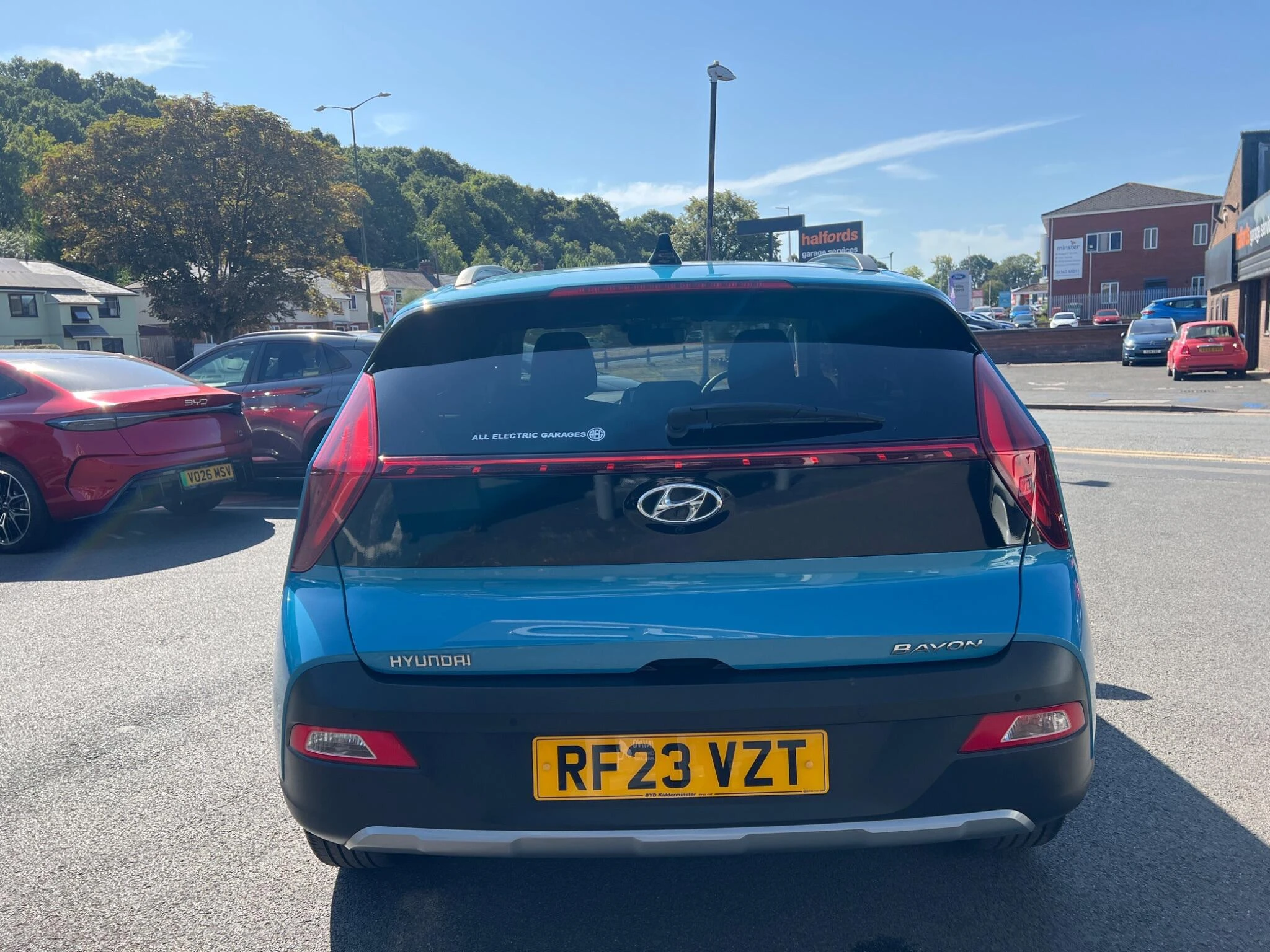 Vehicle image 12