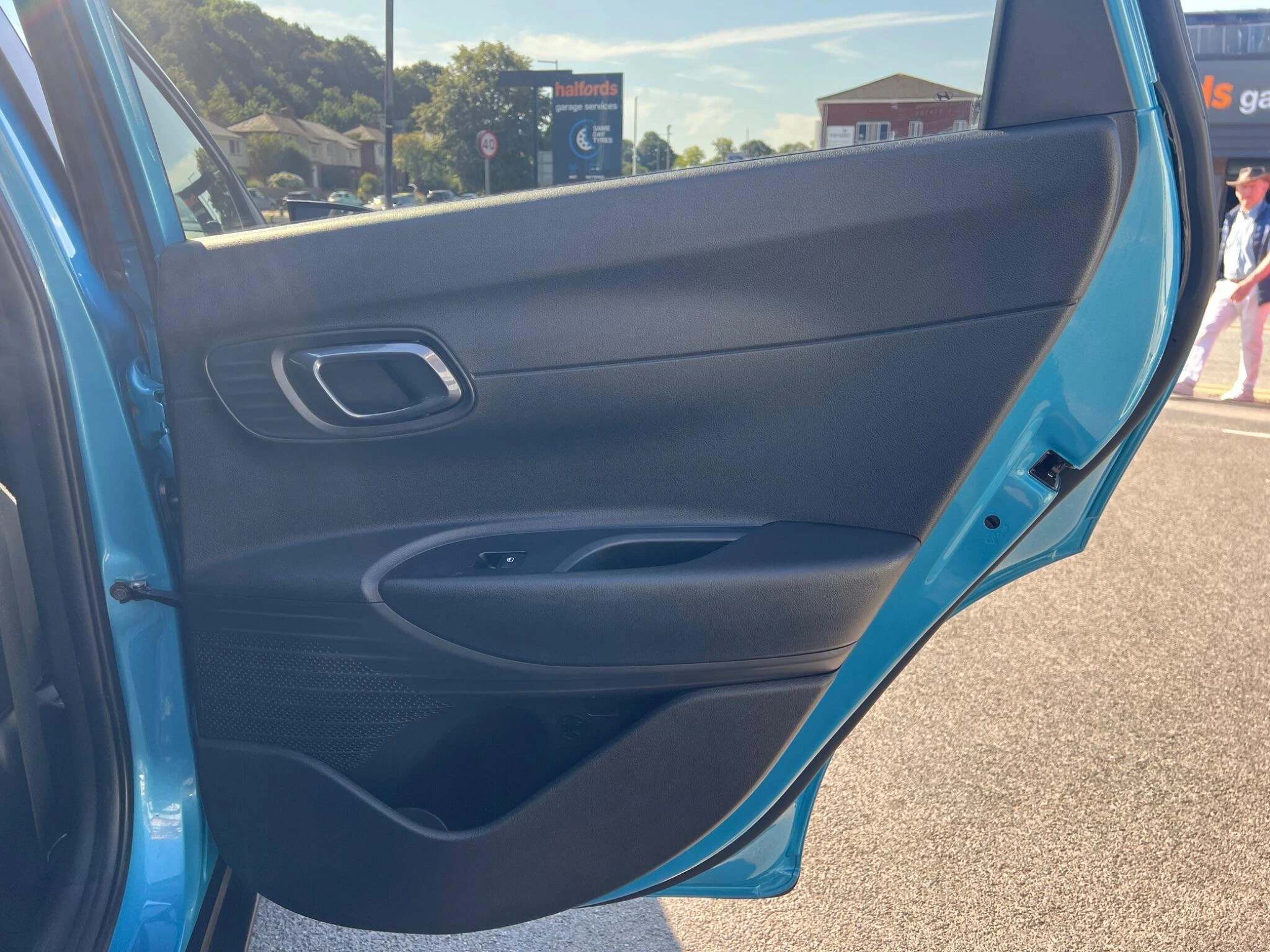 Vehicle image 36