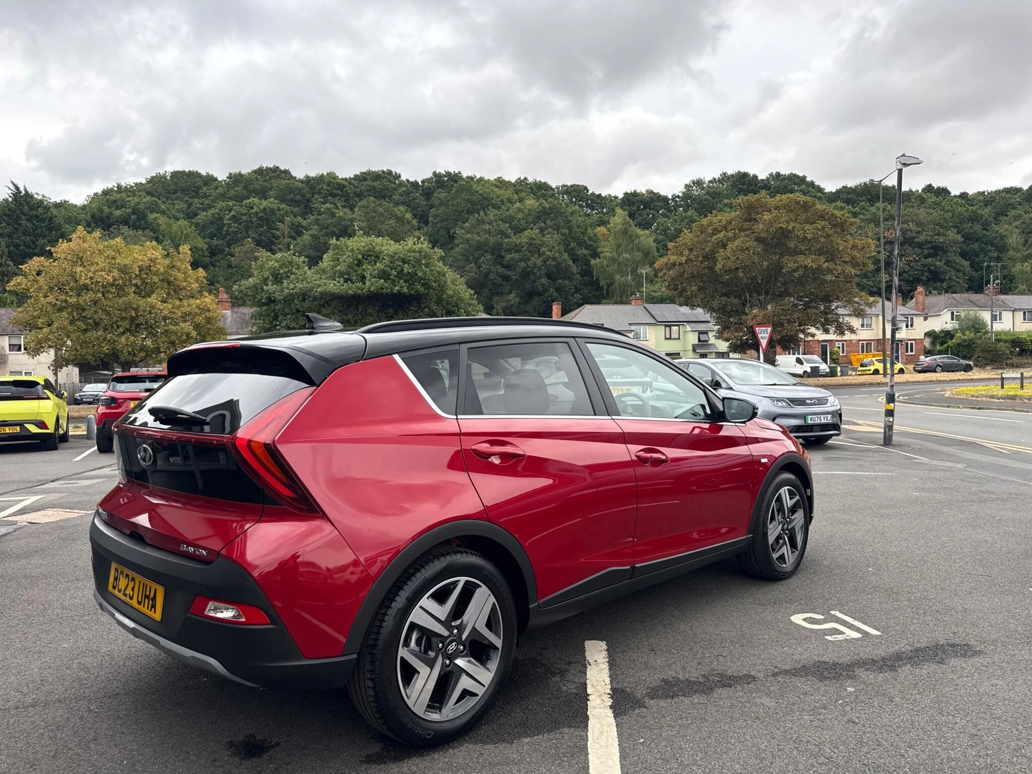 Vehicle image 19