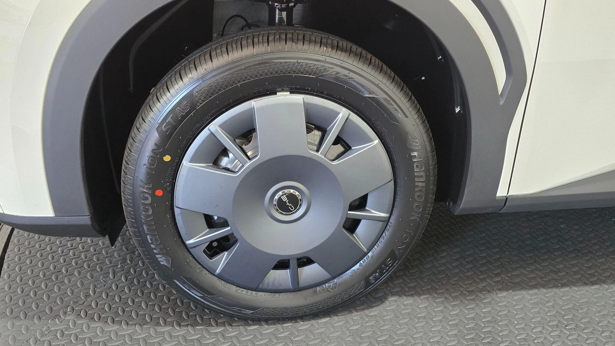 Vehicle image 31