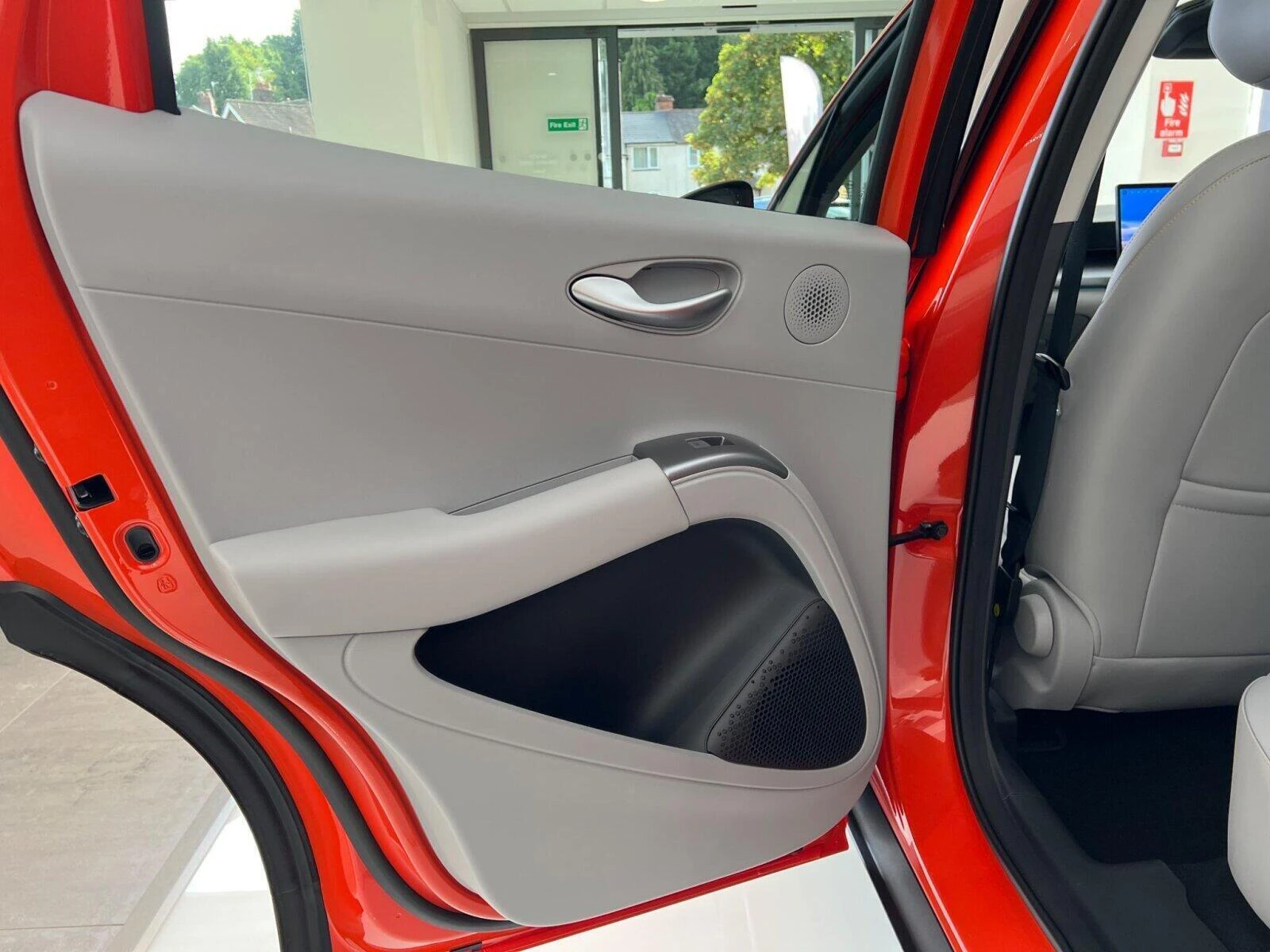 Vehicle image 20