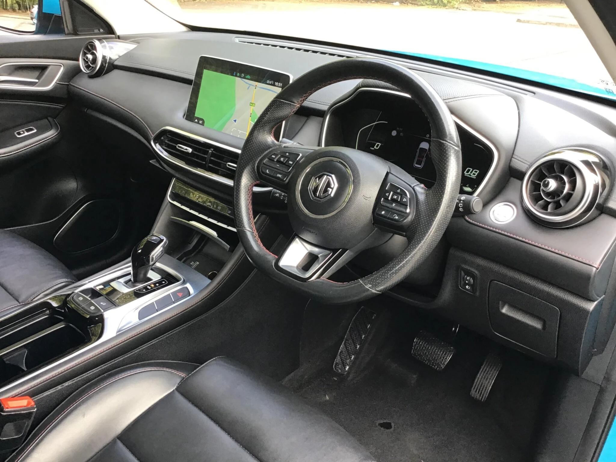 Vehicle image 33