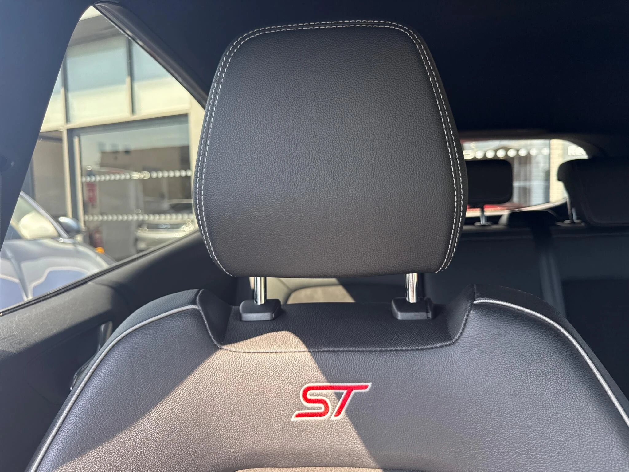 Vehicle image 51