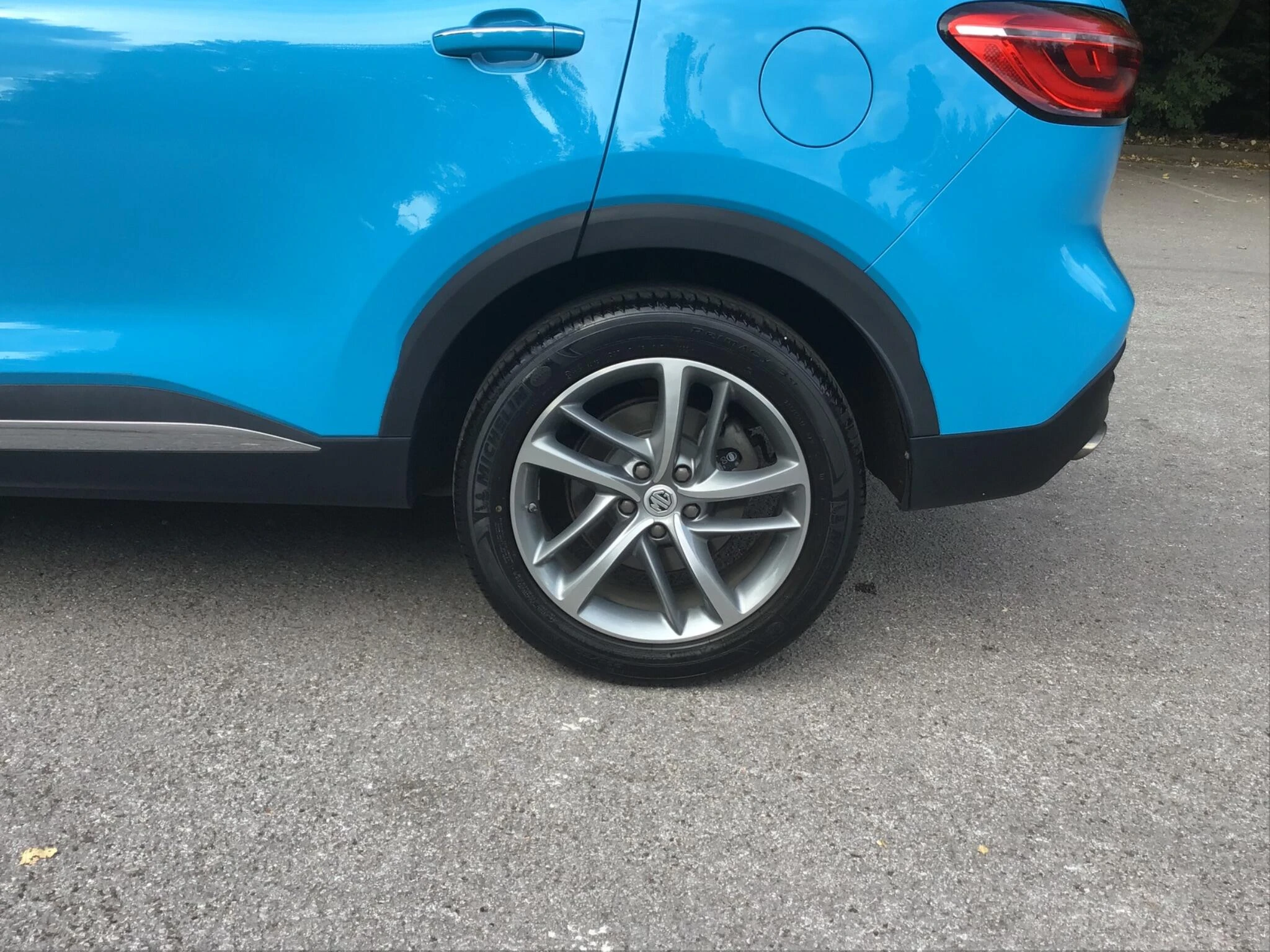 Vehicle image 11