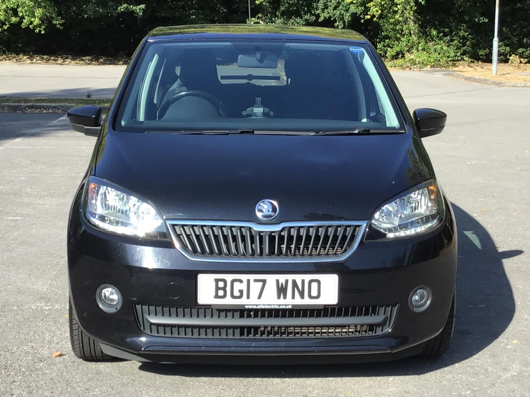 Vehicle image 8