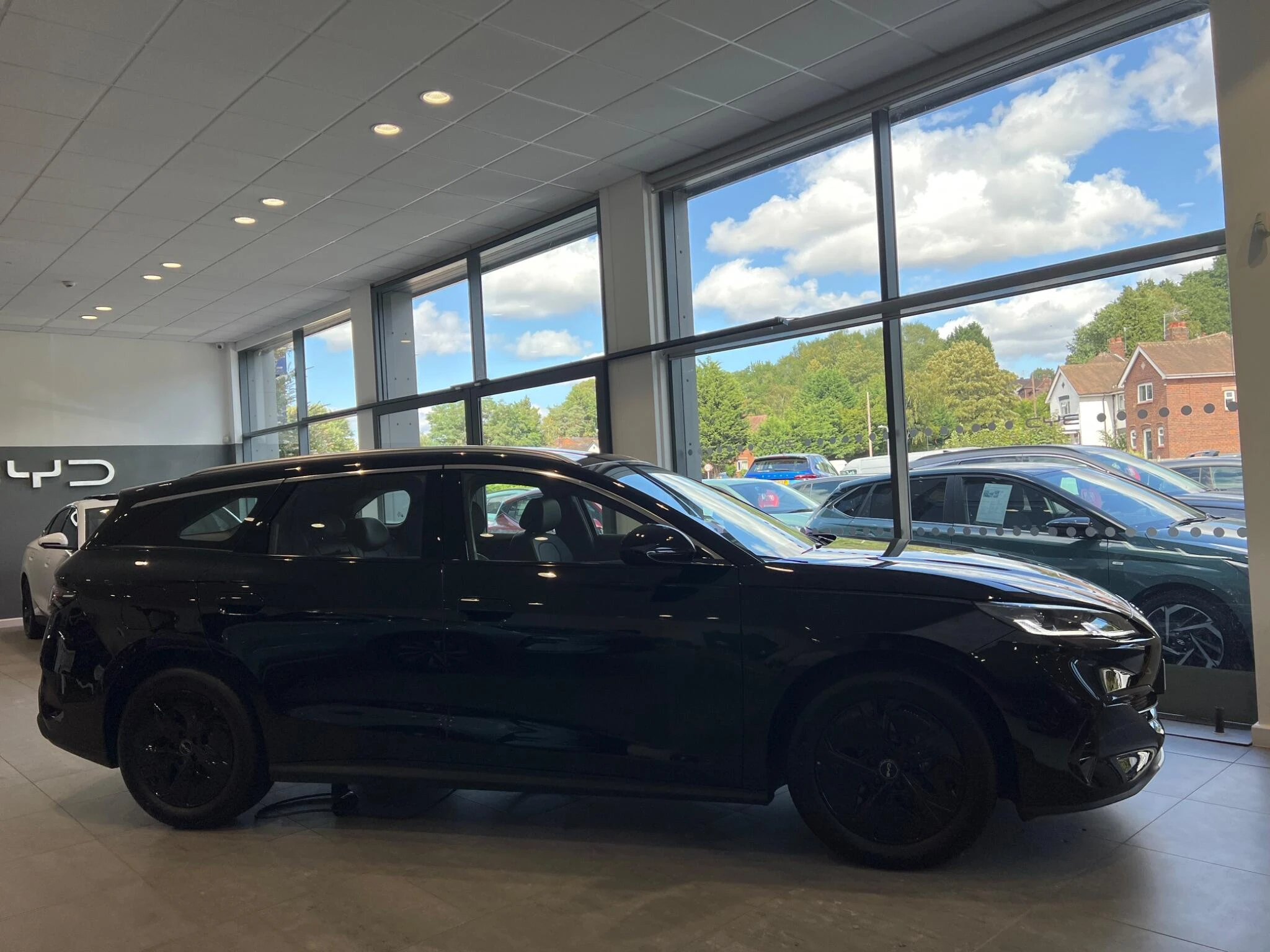 Vehicle image 14