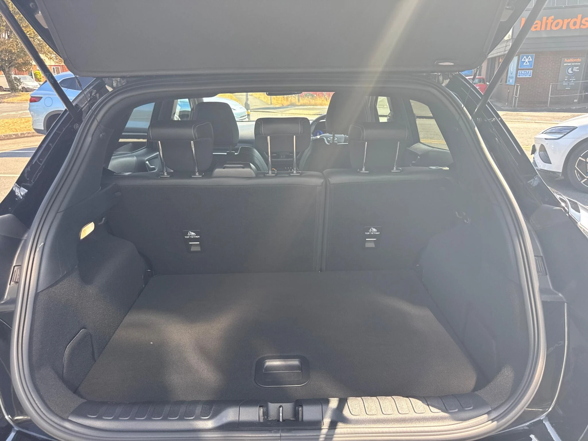 Vehicle image 38