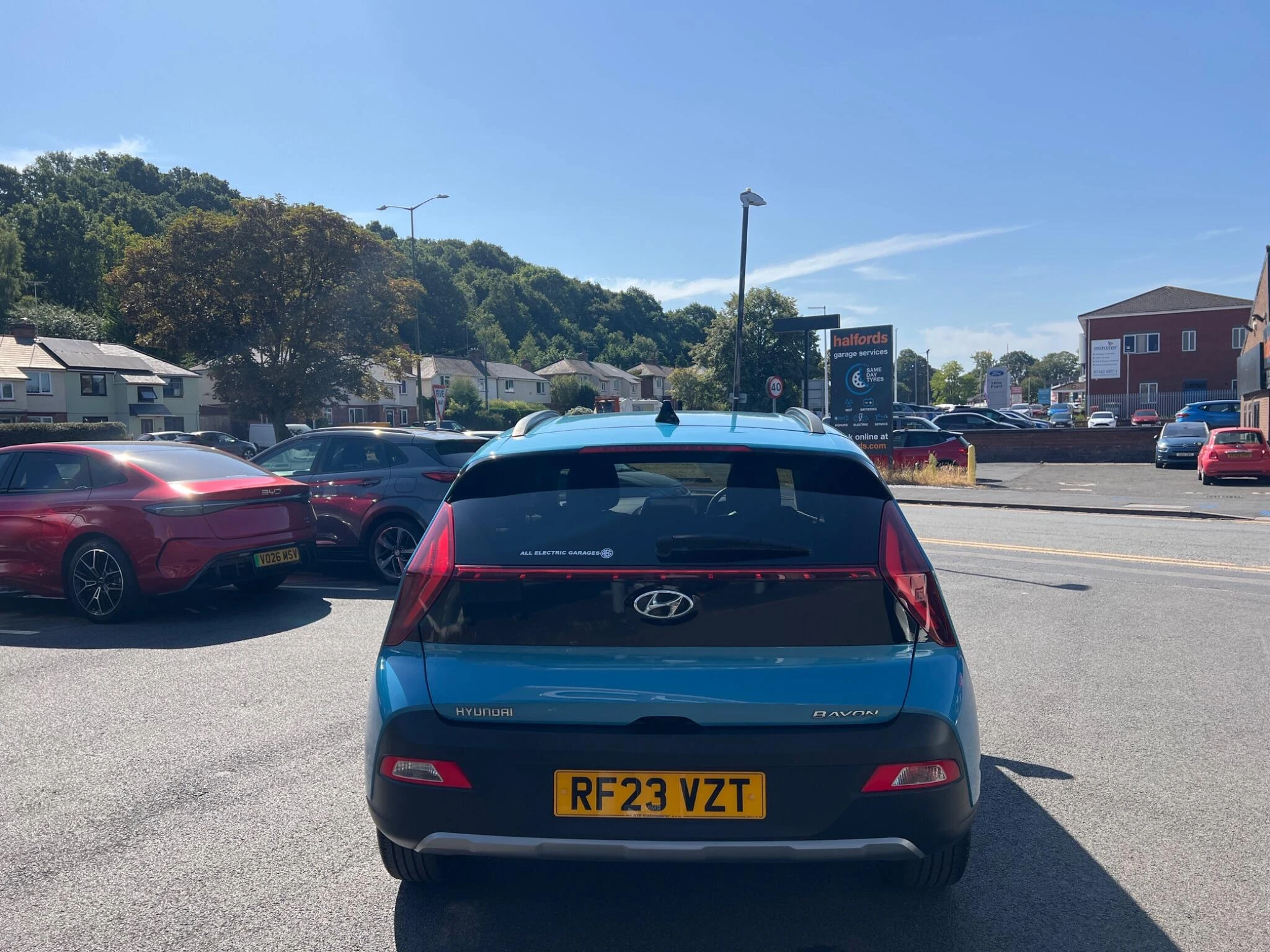 Vehicle image 13