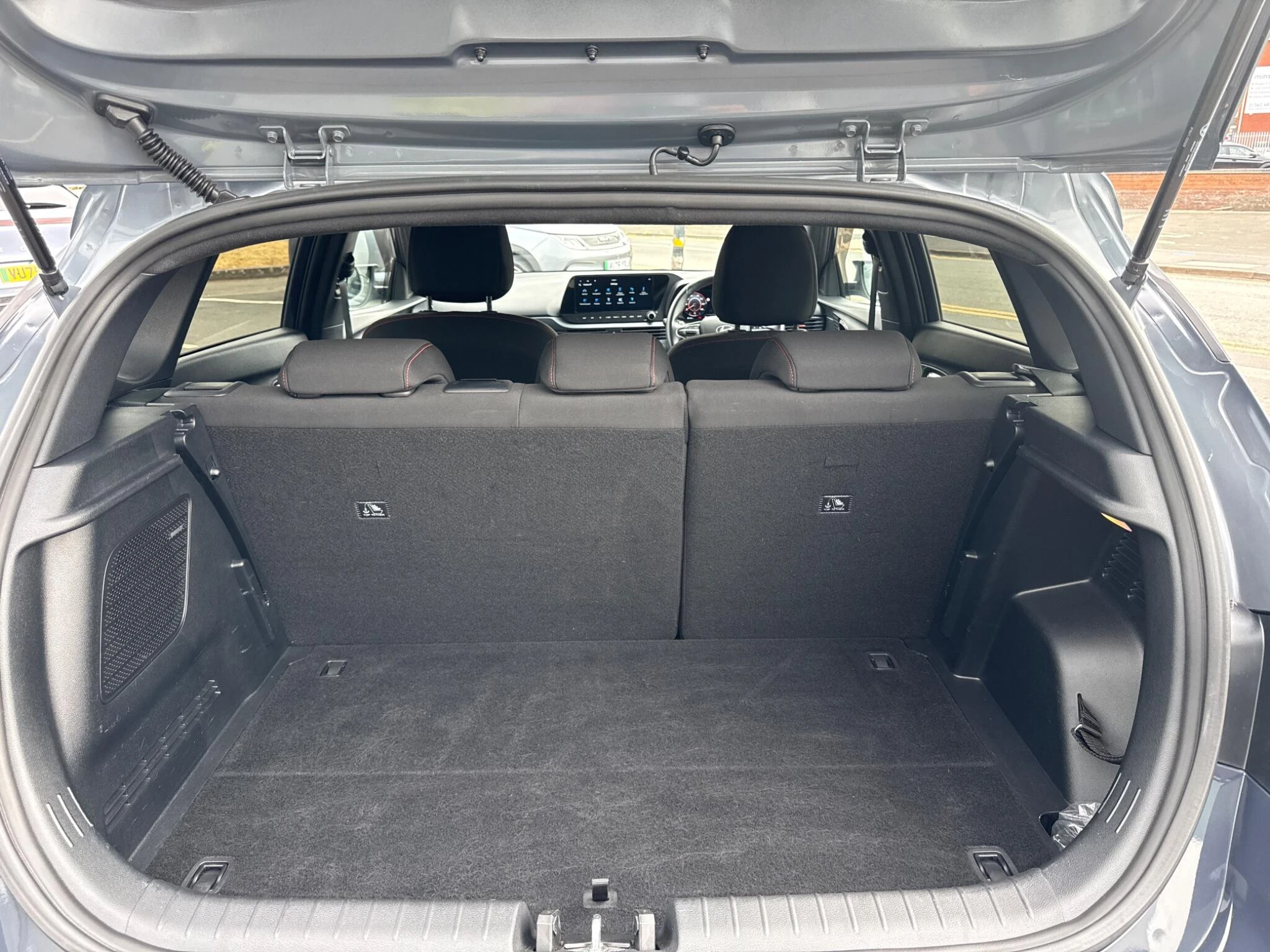 Vehicle image 38