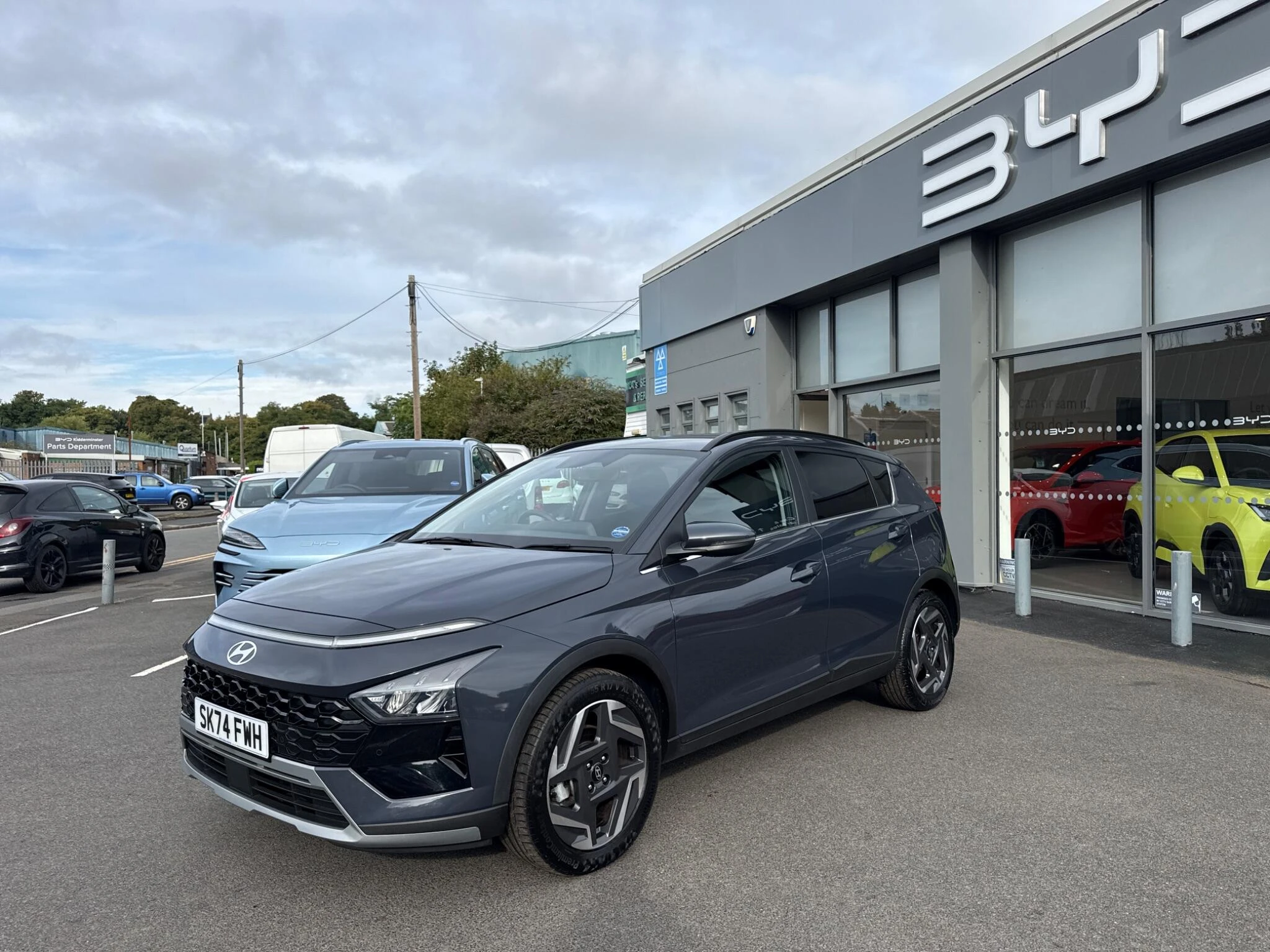 Vehicle image 3